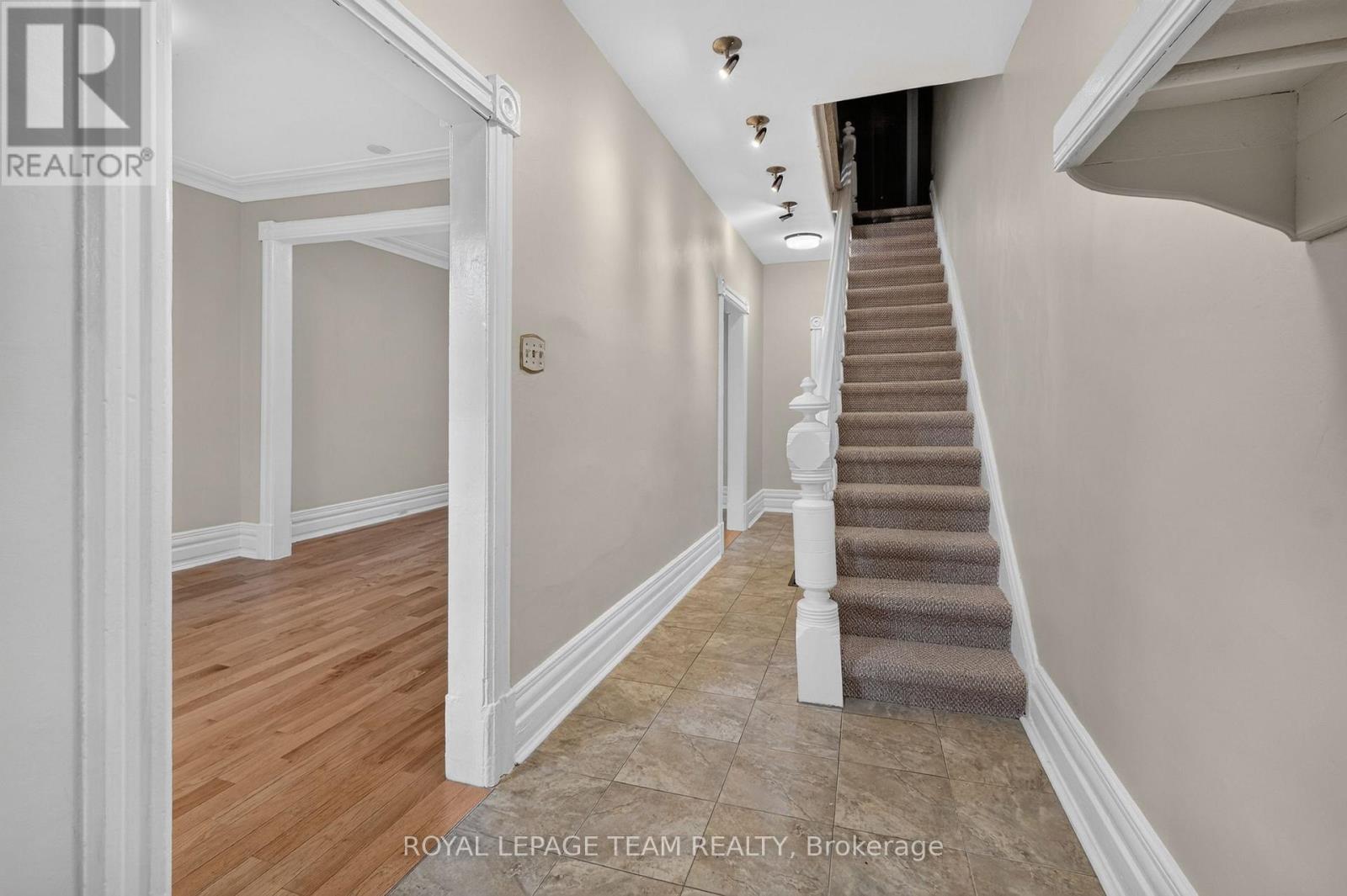 109 Florence Street, Ottawa, Ontario  K1R 5N1 - Photo 9 - X13786442