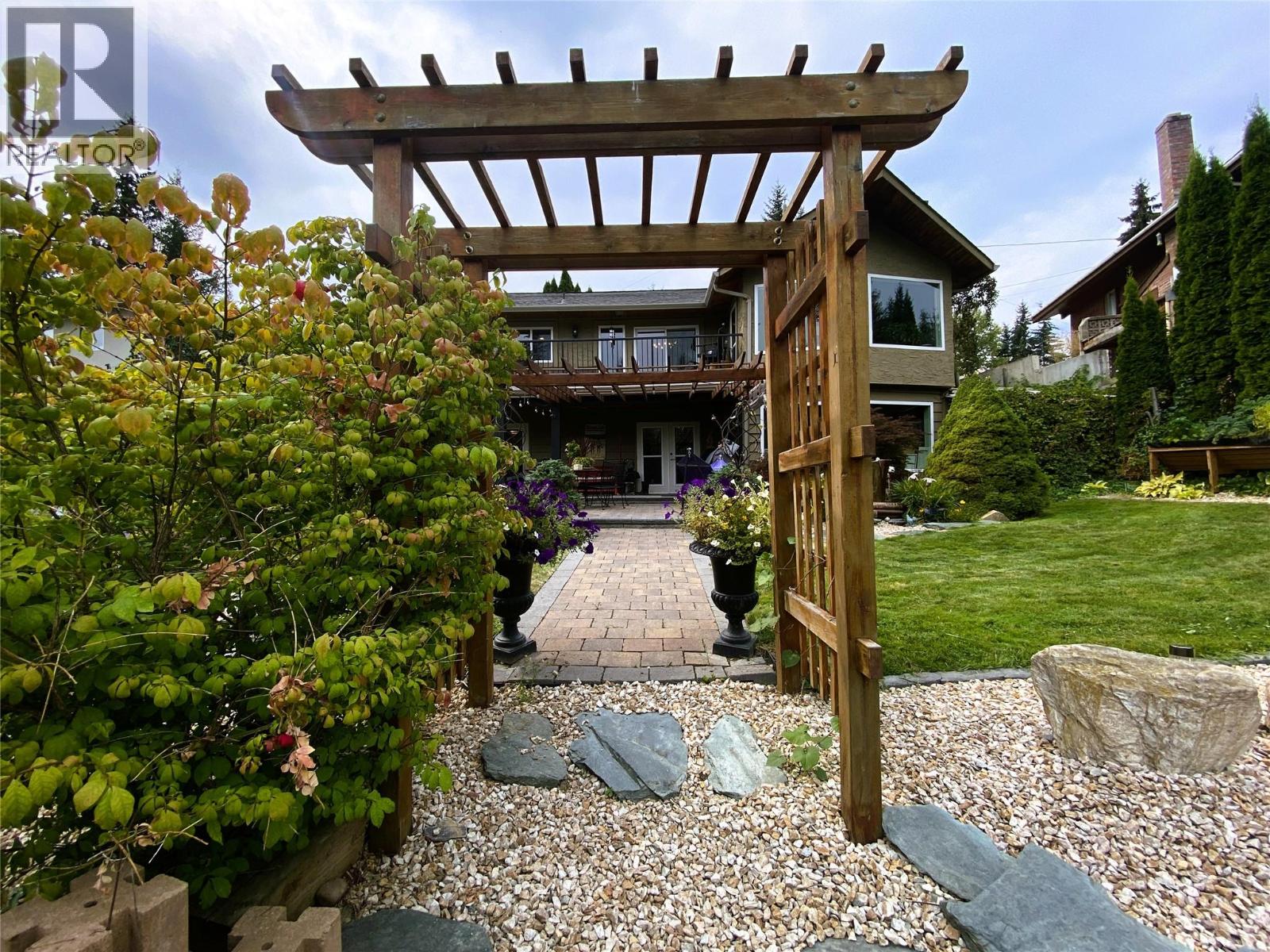 2880 Chalet Drive, Blind Bay, British Columbia  V0E 1H1 - Photo 75 - 10398677