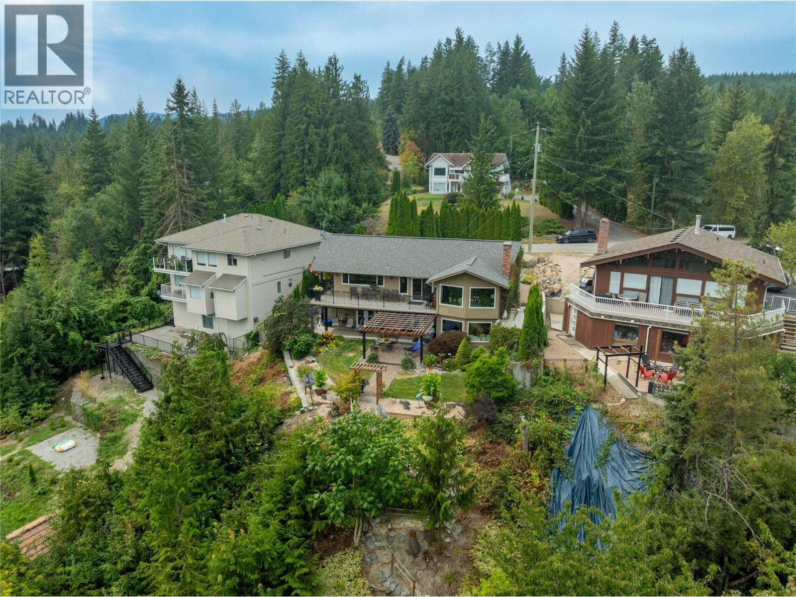 2880 Chalet Drive, Blind Bay, British Columbia  V0E 1H1 - Photo 4 - 10398677