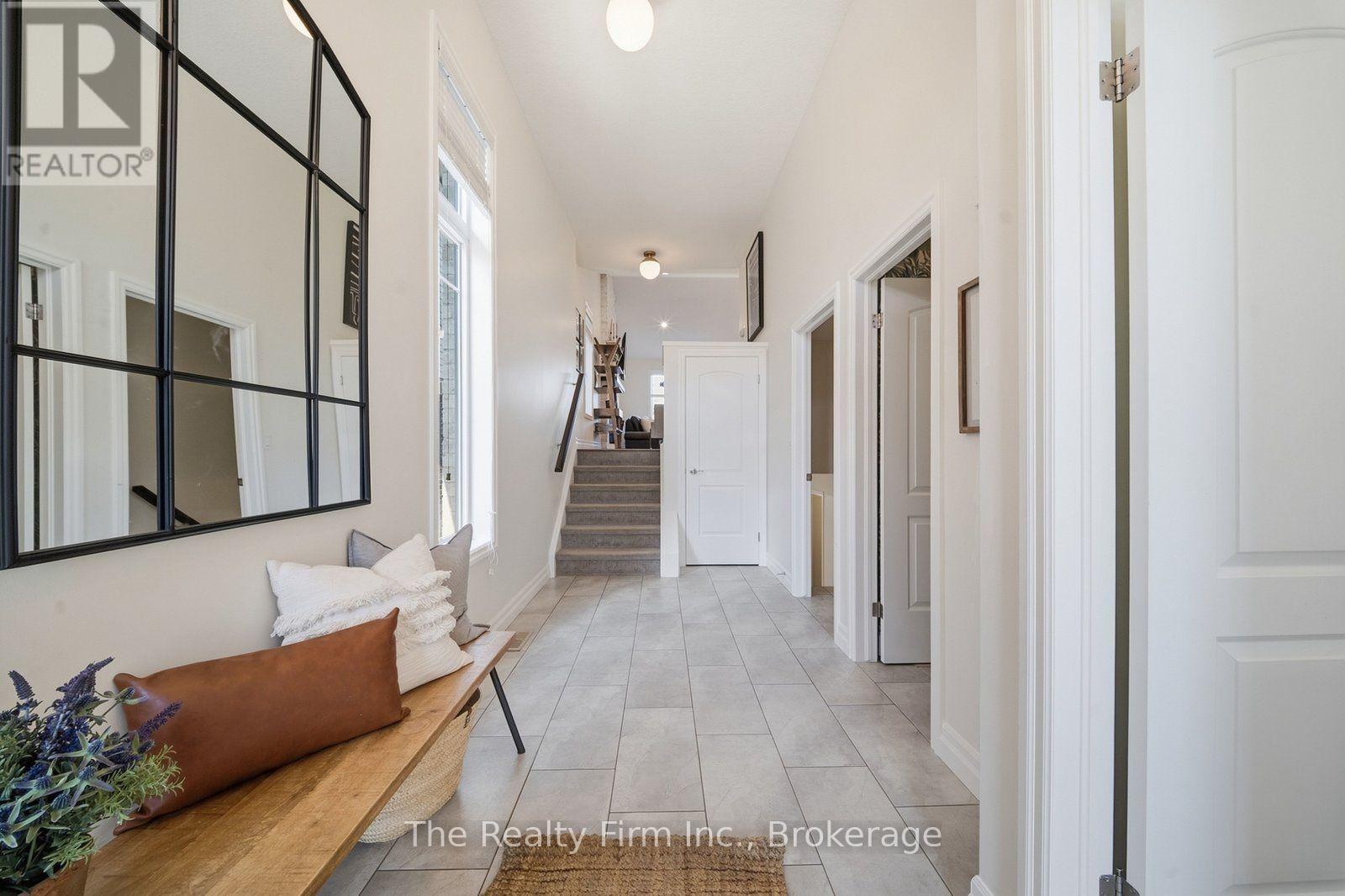247 Dieppe Drive, Woodstock, Ontario N4T 0G1 - Photo 6 - X13786372