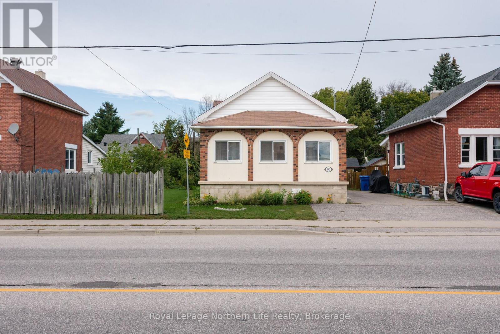 840 Front Street, North Bay (Central), Ontario  P1B 6N5 - Photo 2 - X13786472