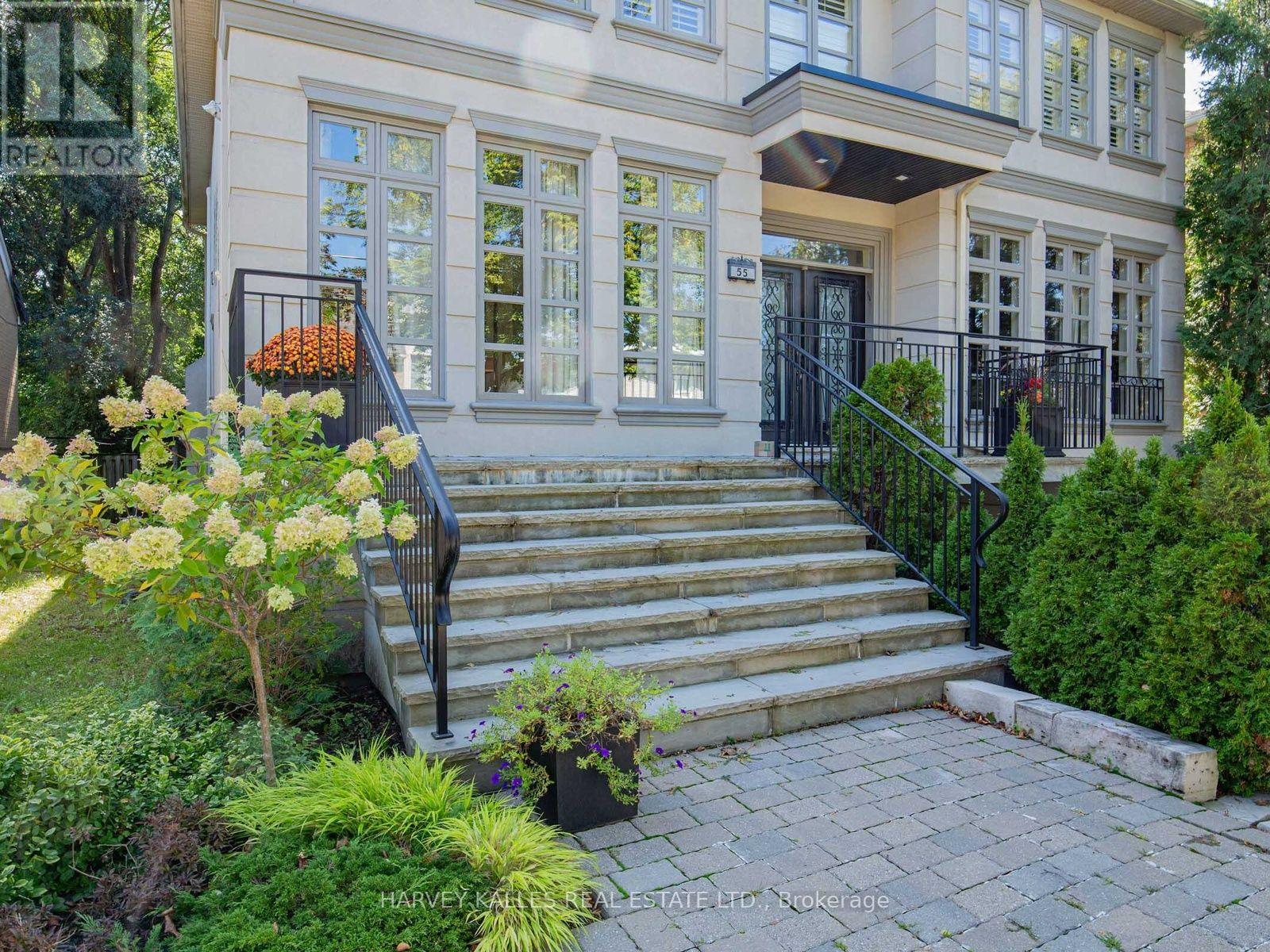 55 Viewmount Avenue, Toronto, Ontario  M6B 1T2 - Photo 1 - C13786194