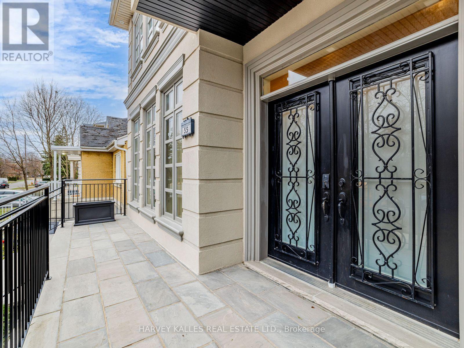 55 Viewmount Avenue, Toronto, Ontario  M6B 1T2 - Photo 5 - C13786194