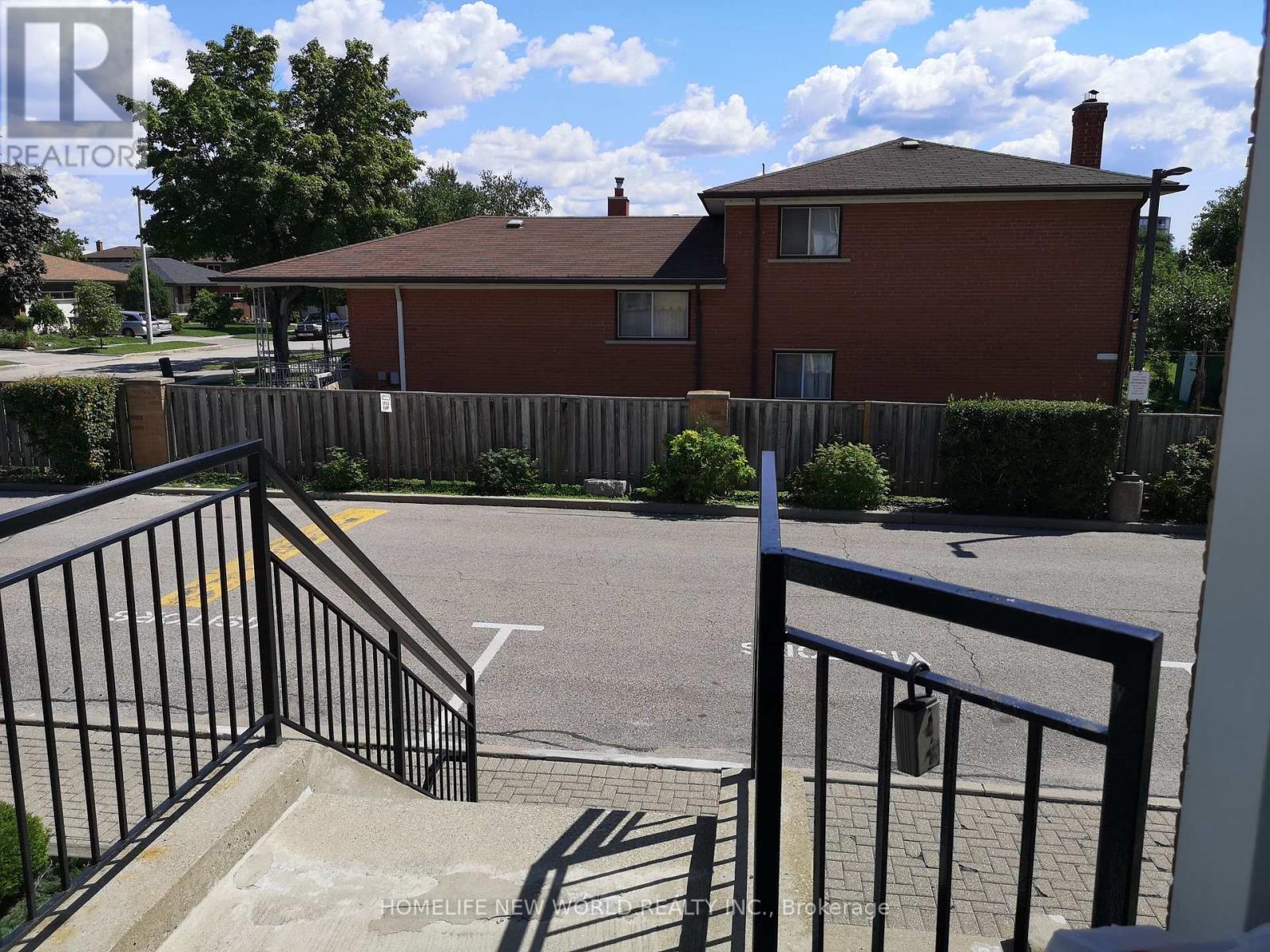 30 - 988 Sheppard Avenue W, Toronto, Ontario  M3H 2T6 - Photo 14 - C13786208