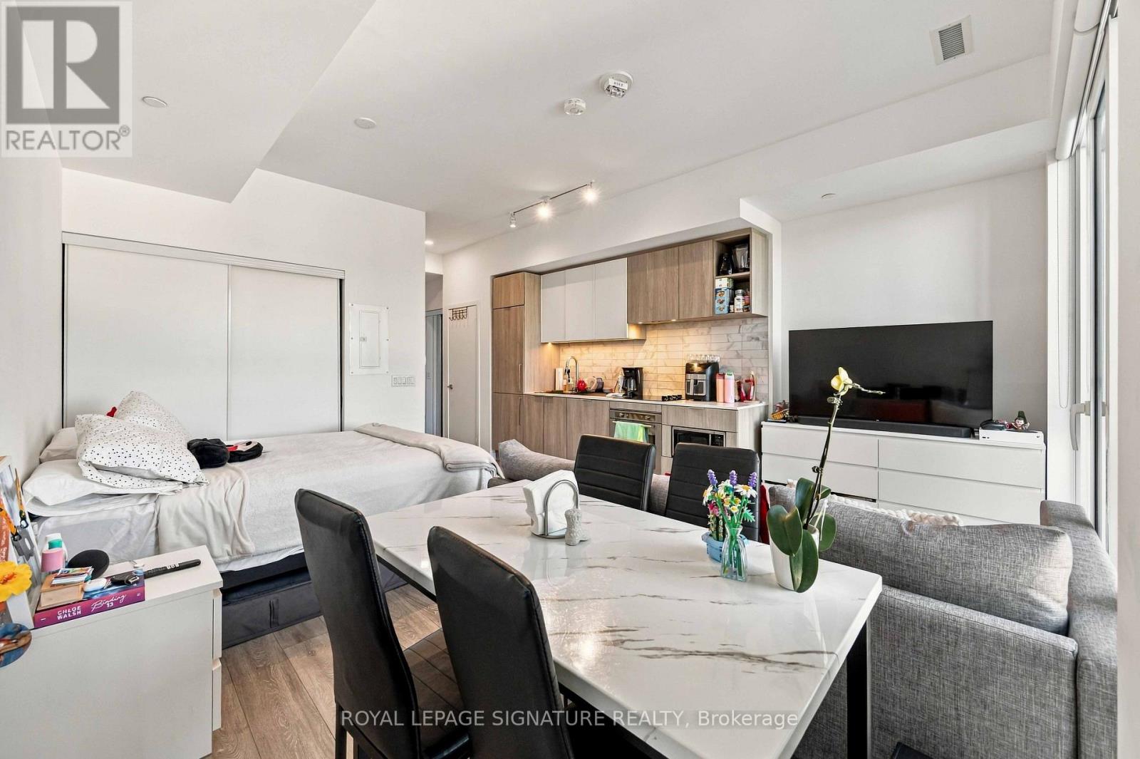 817 - 2020 Bathurst Street, Toronto, Ontario  M5P 0A6 - Photo 21 - C13786414