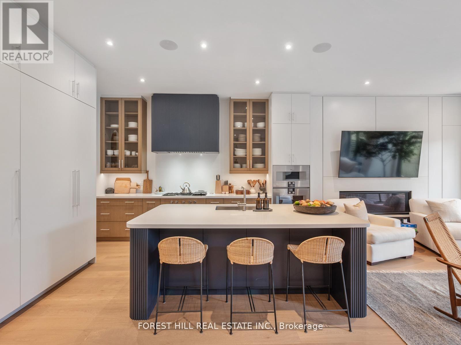 77 Kendal Avenue, Toronto, Ontario  M5R 1L8 - Photo 11 - C13786506