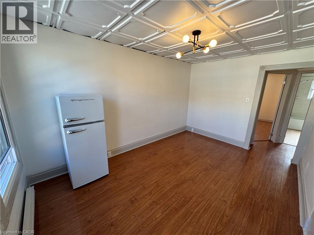 97 S Queen Street S, Kitchener, Ontario  N2G 1W1 - Photo 4 - 40862904