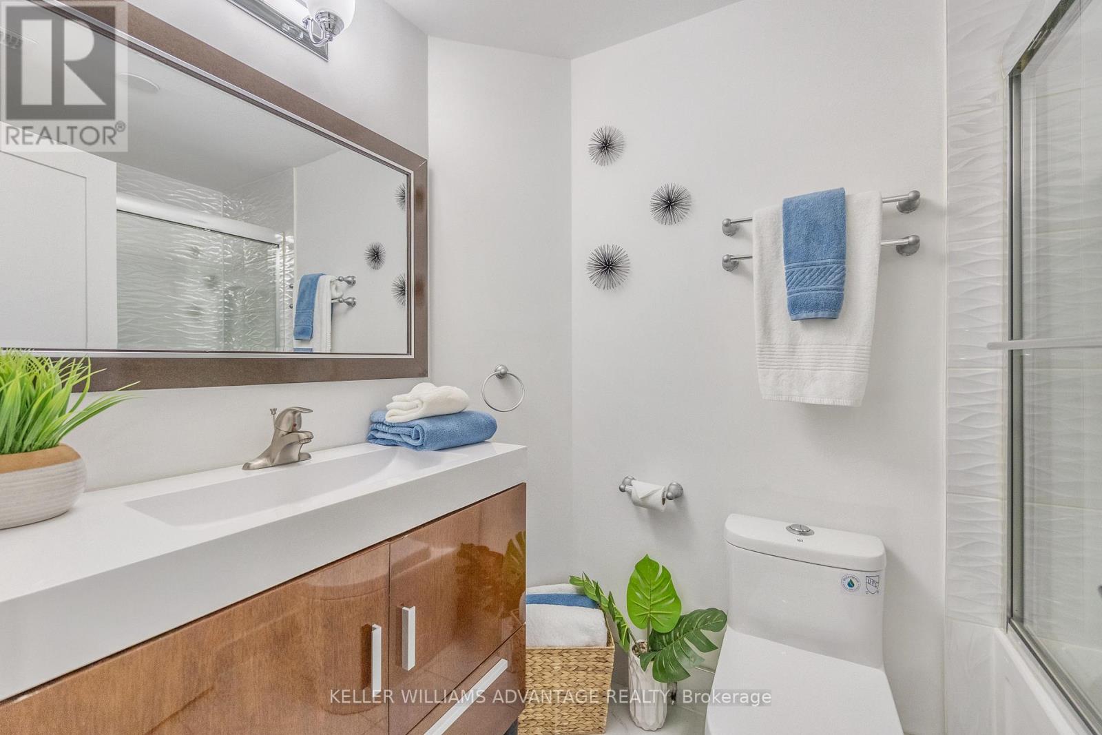 36 Lockwood Road, Toronto, Ontario  M4L 3M8 - Photo 32 - E13786358