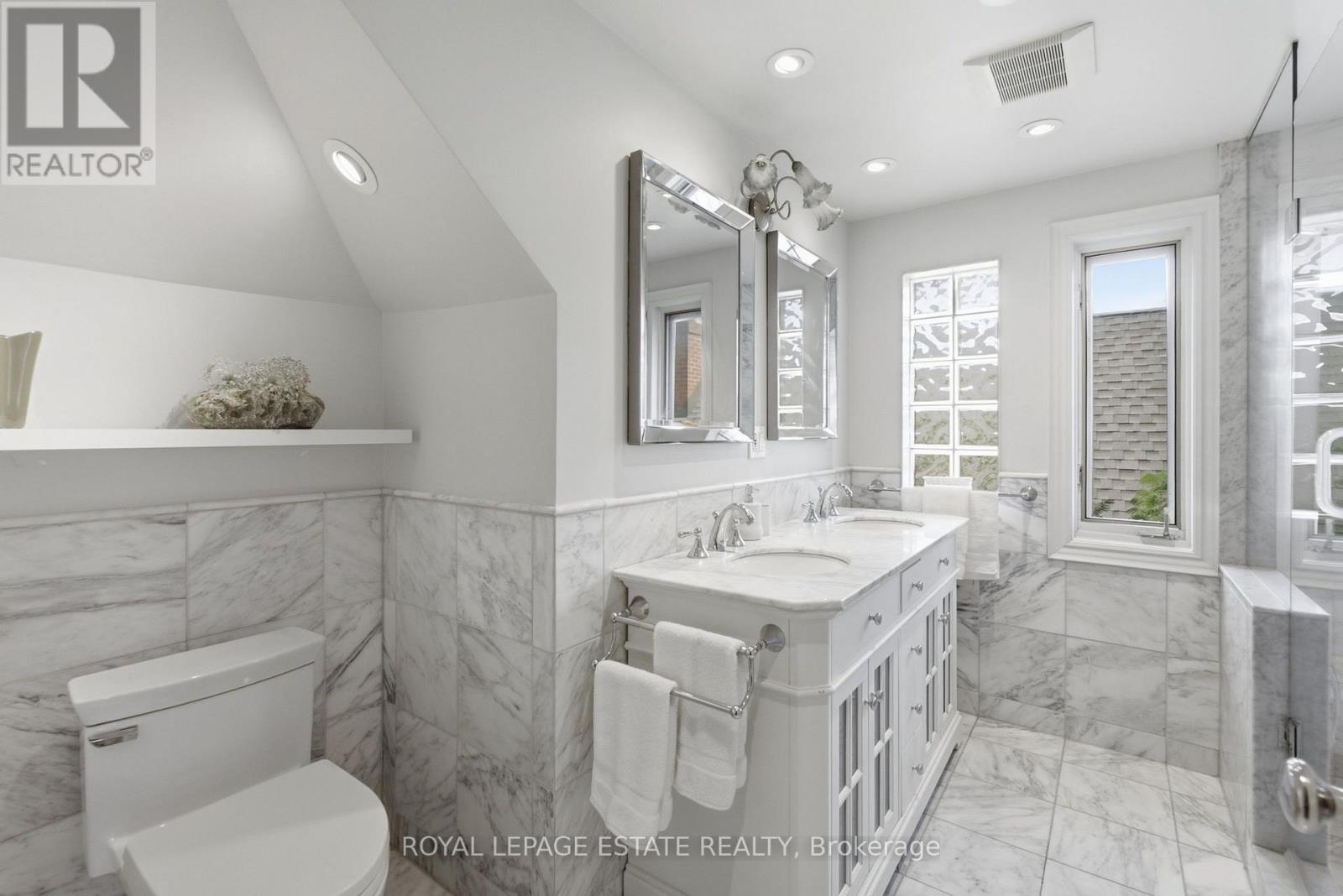 14 Lyall Avenue, Toronto, Ontario  M4E 1V8 - Photo 36 - E13786426