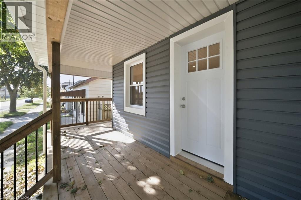 140 Pearl Street, Brantford, Ontario  N3T 3T2 - Photo 5 - 40863409