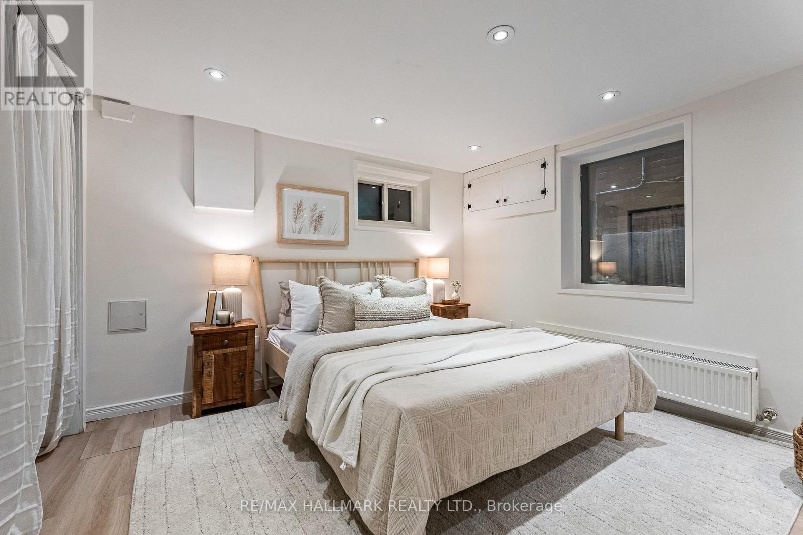 40 Fernwood Park Avenue, Toronto, Ontario  M4E 3G1 - Photo 47 - E13786220