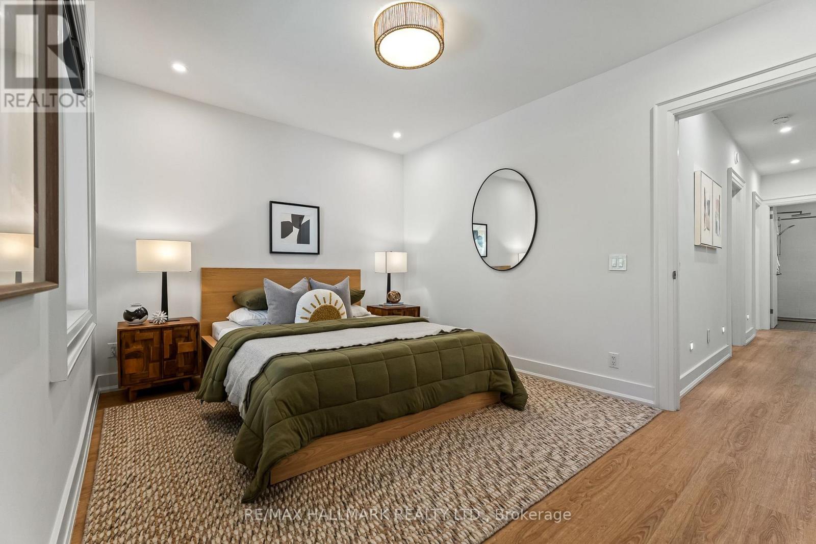 40 Fernwood Park Avenue, Toronto, Ontario  M4E 3G1 - Photo 33 - E13786220