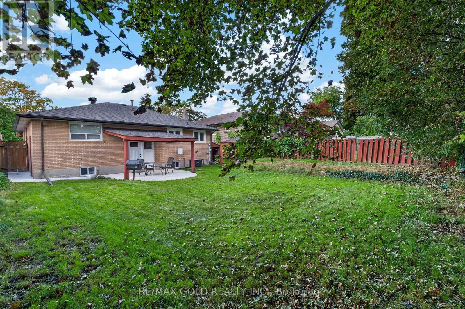182 Mcmurchy Avenue S, Brampton, Ontario  L6Y 1Y9 - Photo 48 - W13785674