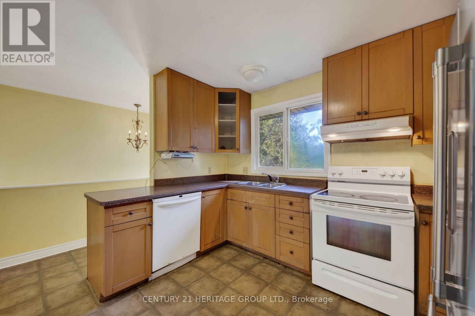 33 Minonen Road, Georgina, Ontario  L0C 1L0 - Photo 15 - N13786444