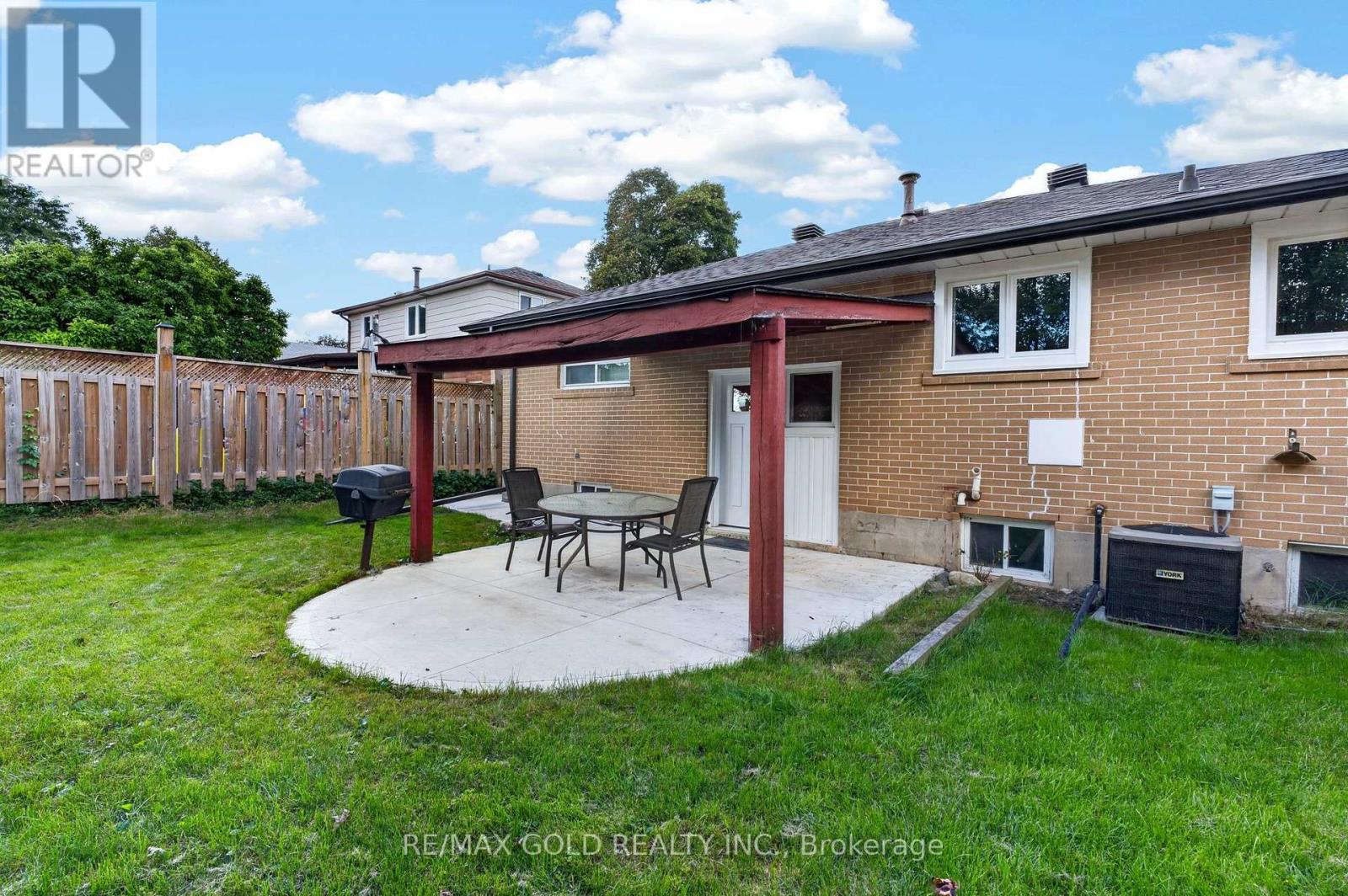 182 Mcmurchy Avenue S, Brampton, Ontario  L6Y 1Y9 - Photo 46 - W13785674