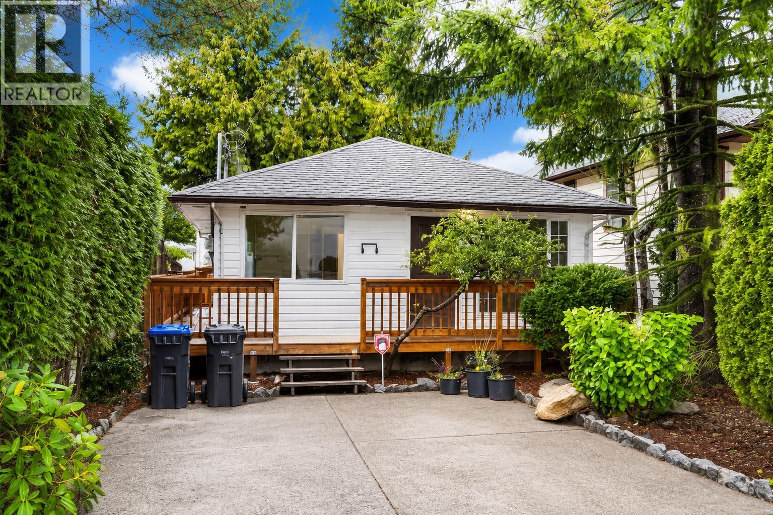 2259 CENTRAL AVENUE, port coquitlam, British Columbia