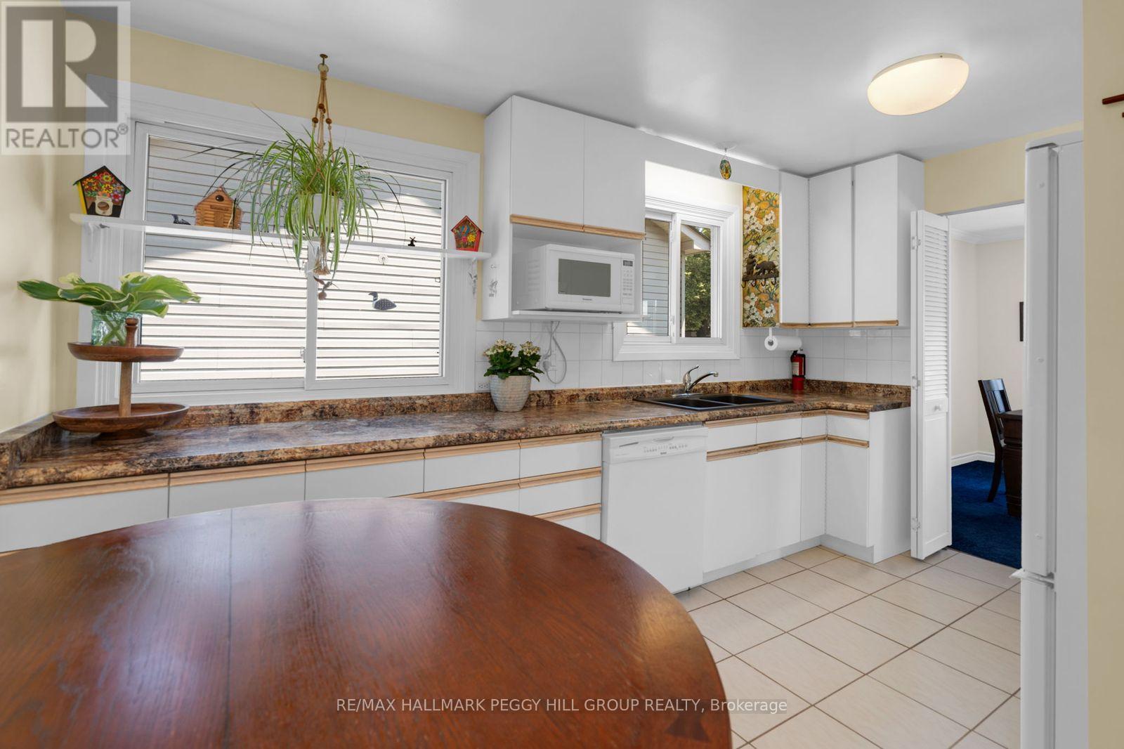 6 Oren Boulevard, Barrie (Sunnidale), Ontario  L4N 4M1 - Photo 9 - S13786394