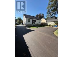 137 CLAPPERTON STREET, Barrie, Ontario