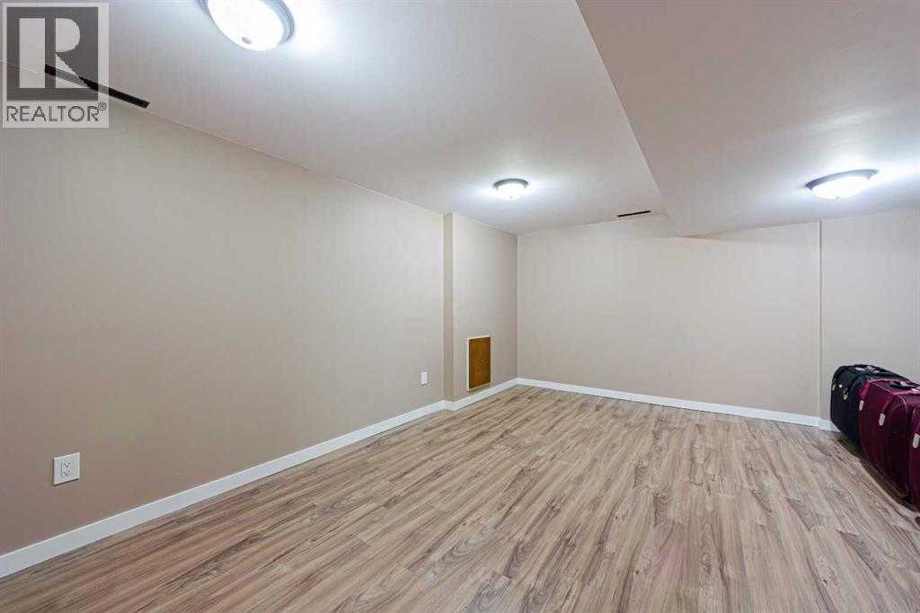 164 Cherovan Drive SW, Calgary, Alberta  T2V 2P5 - Photo 32 - A2344406