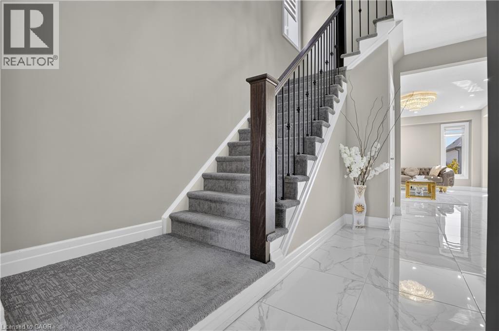 284 Chokecherry Crescent, Waterloo, Ontario  N2V 0H1 - Photo 5 - 40861173