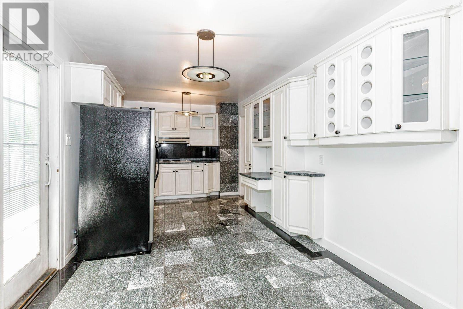 5945 King Street, Caledon, Ontario  L7C 0V1 - Photo 19 - W13786218