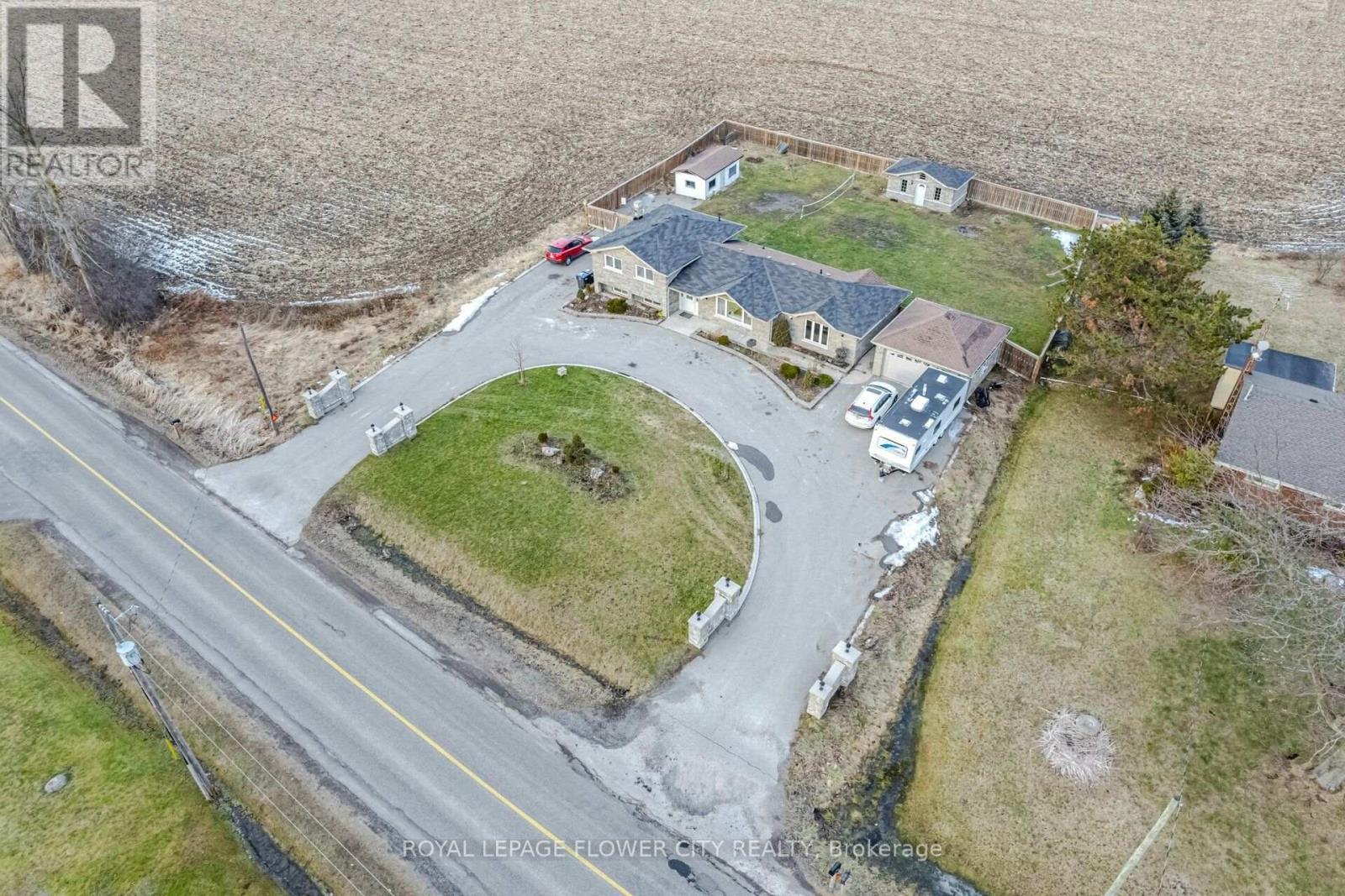 12821 Heritage Road, Caledon, Ontario  L7C 1T9 - Photo 4 - W13786244