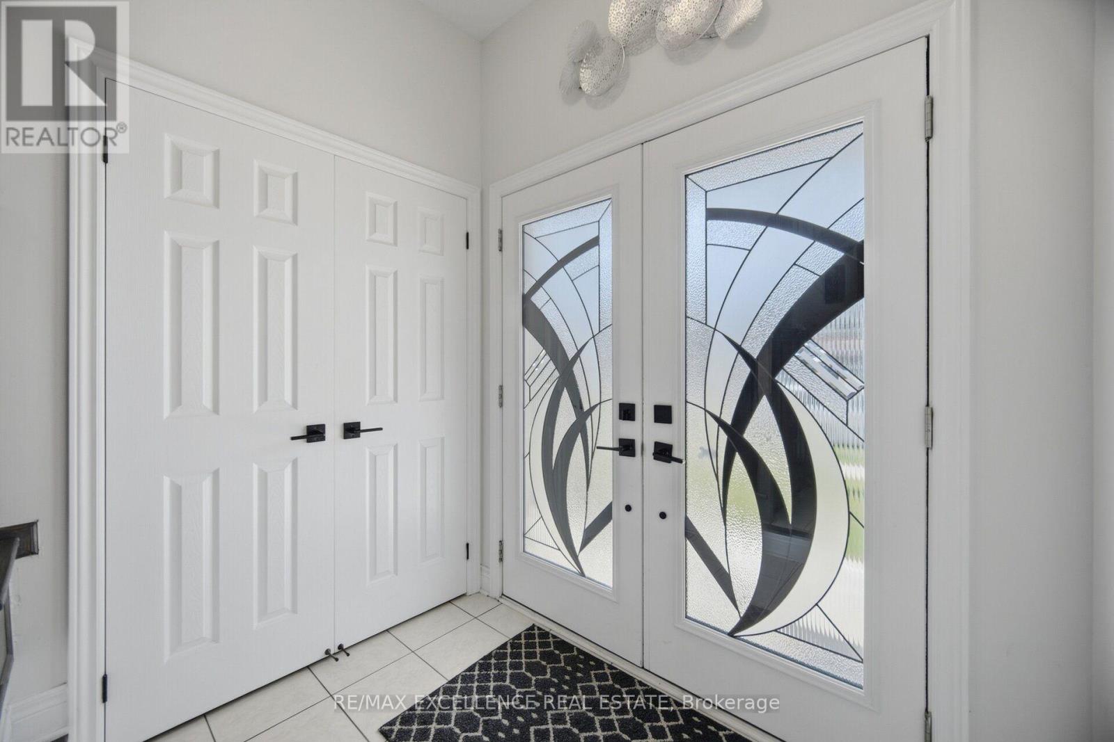 32 Branigan Crescent, Halton Hills, Ontario  L7G 0N1 - Photo 3 - W13786334