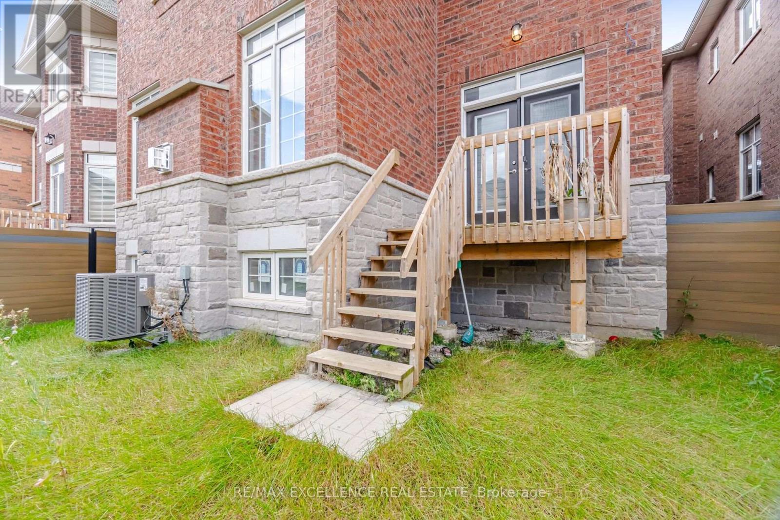 32 Branigan Crescent, Halton Hills, Ontario  L7G 0N1 - Photo 35 - W13786334