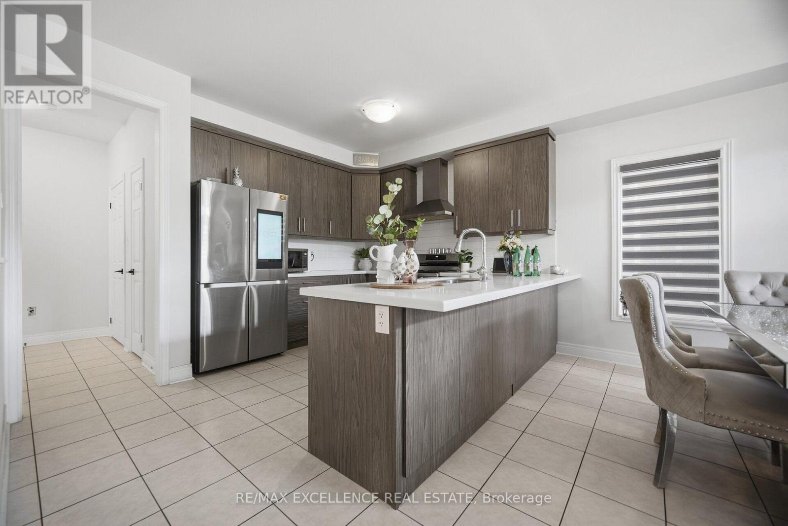 32 Branigan Crescent, Halton Hills, Ontario  L7G 0N1 - Photo 7 - W13786334