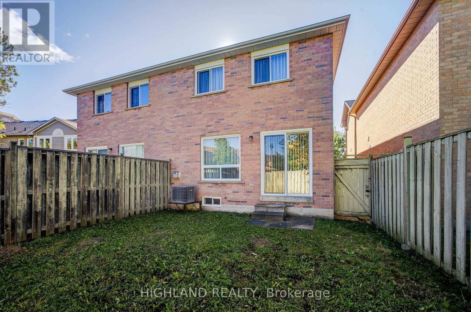 849 Scollard Court, Mississauga, Ontario  L5V 1N1 - Photo 3 - W13786374