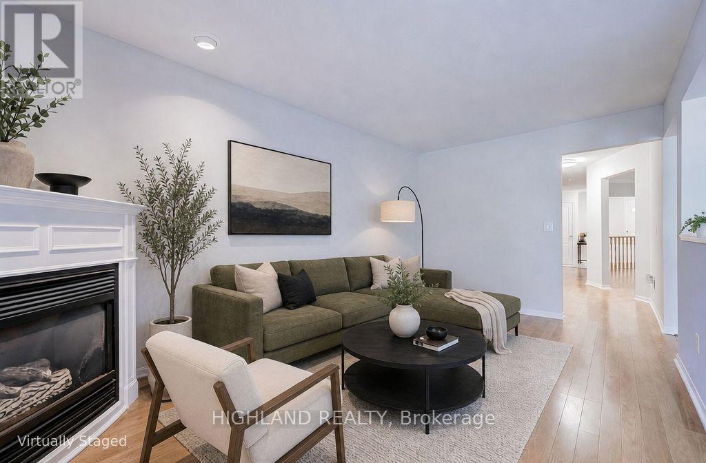 849 Scollard Court, Mississauga, Ontario  L5V 1N1 - Photo 8 - W13786374
