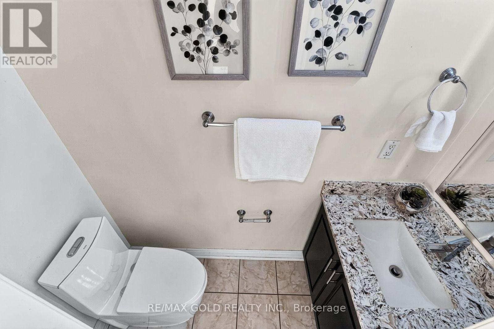 70 Maldives Crescent, Brampton, Ontario  L6P 1L1 - Photo 18 - W13786376