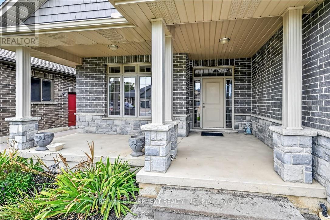 31 Sycamore Drive, Norfolk, Ontario  N0A 1N6 - Photo 3 - X13786284