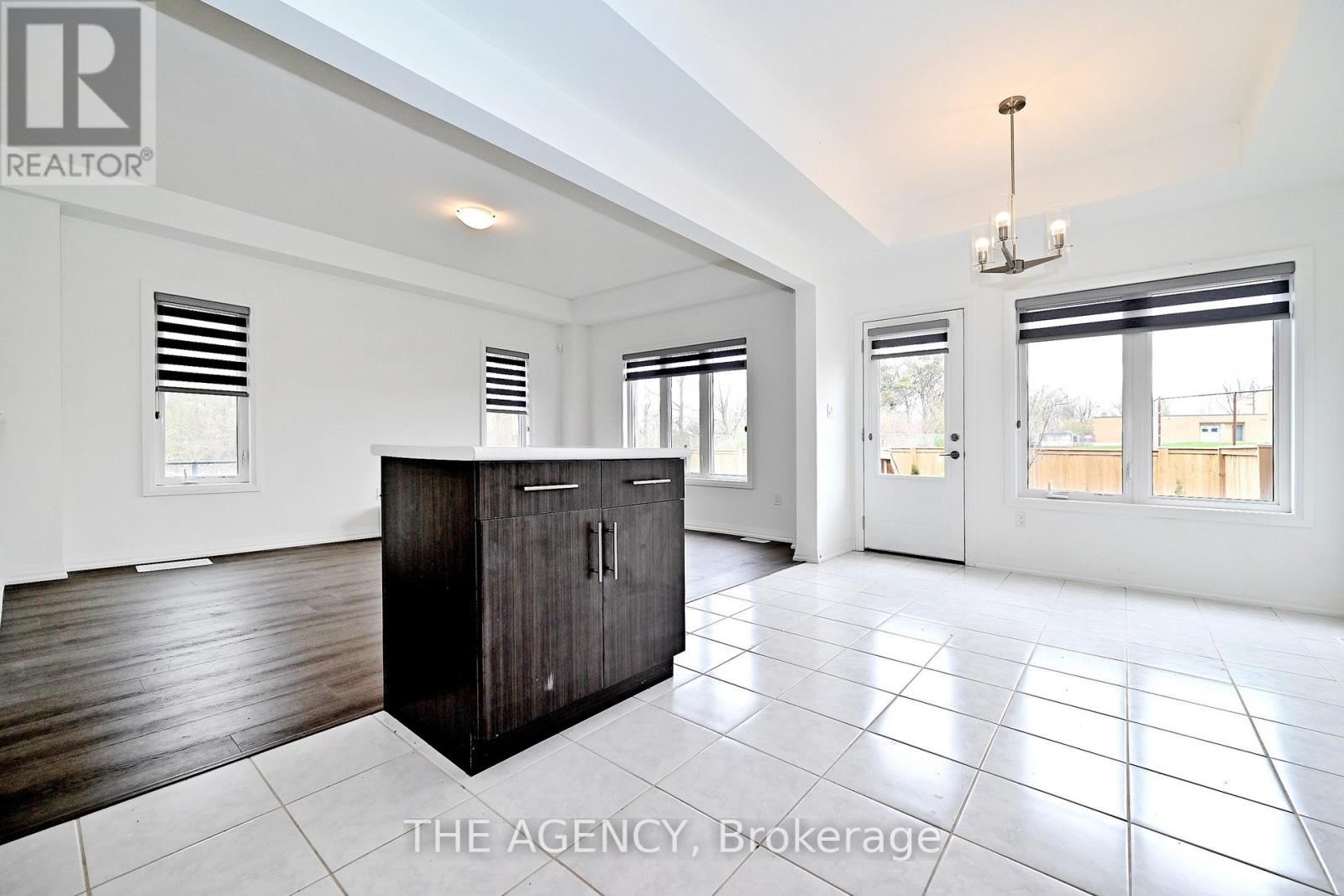 104 - 4552 Portage Road, Niagara Falls, Ontario  L2E 6A8 - Photo 13 - X13786304