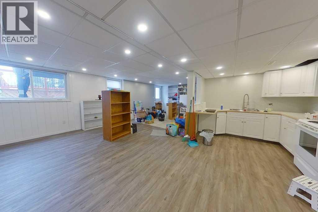 303 10 Street Sw, Medicine Hat, Alberta  T1A 4R3 - Photo 46 - A2334710