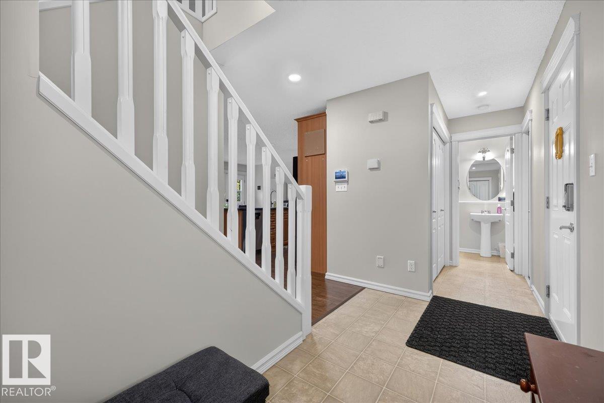 8503 11 Av Sw, Edmonton, Alberta  T6X 1J4 - Photo 12 - E4508659