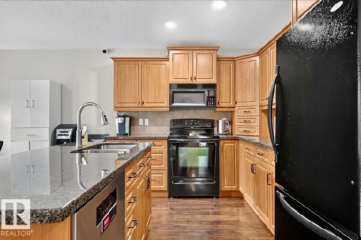 8503 11 Av Sw, Edmonton, Alberta  T6X 1J4 - Photo 3 - E4508659