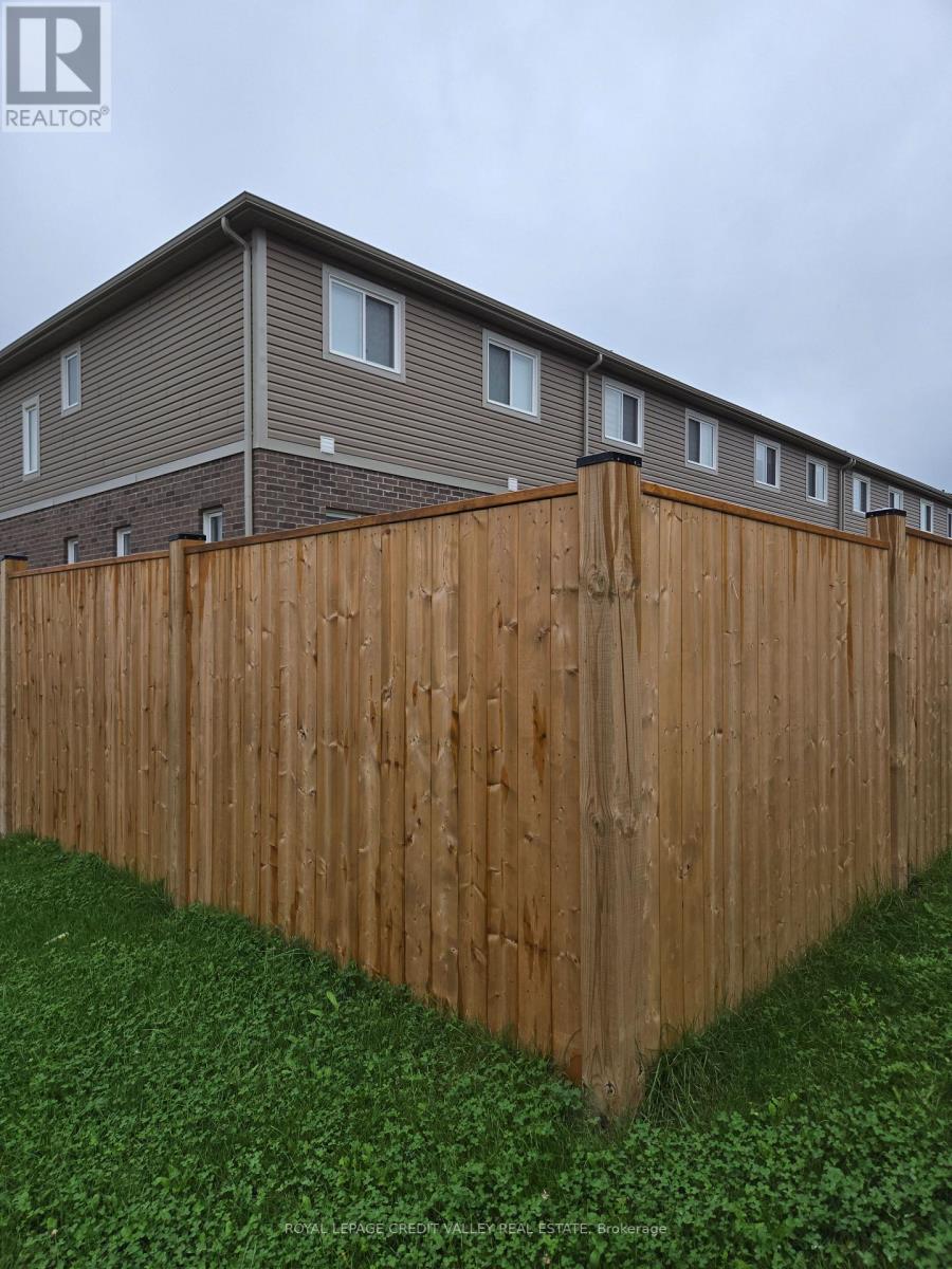 4 Sycamore Street, Welland, Ontario  L3C 0H8 - Photo 6 - X13745920