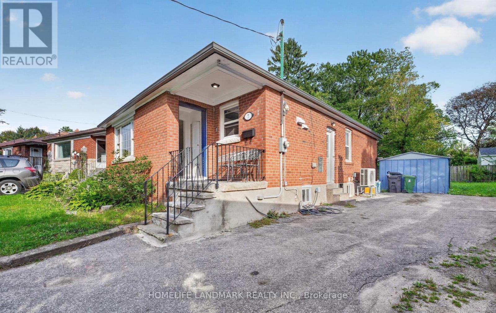7 BAUDINA CRESCENT, Toronto, Ontario