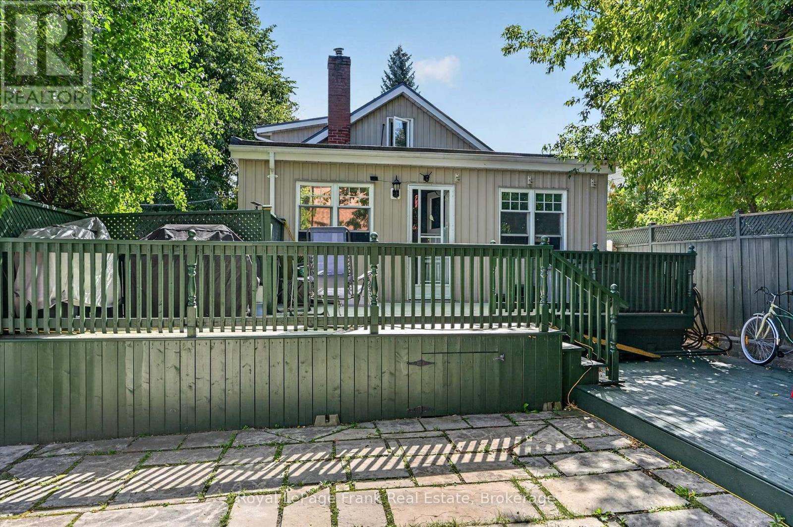 404 London Street, Peterborough (Town Ward 3), Ontario K9H 3A3 - Photo 3 - X13786586