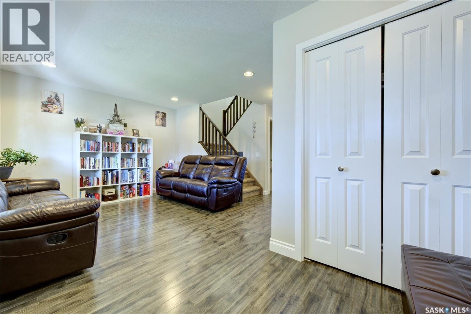416 Redwood Crescent, Warman, Saskatchewan  S0K 0A1 - Photo 5 - SK048434