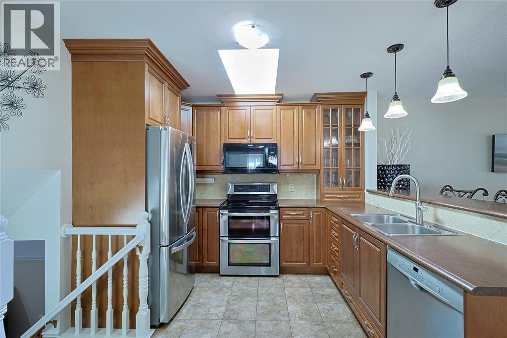 1234 Thistledown Avenue, Sarnia, Ontario  N7S 5A9 - Photo 9 - 26022434