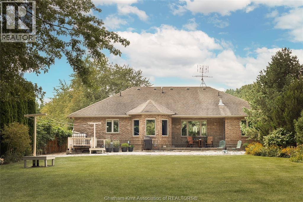 2958 County Rd 20 ..., Harrow, Ontario  N0R 1G0 - Photo 2 - 26022276
