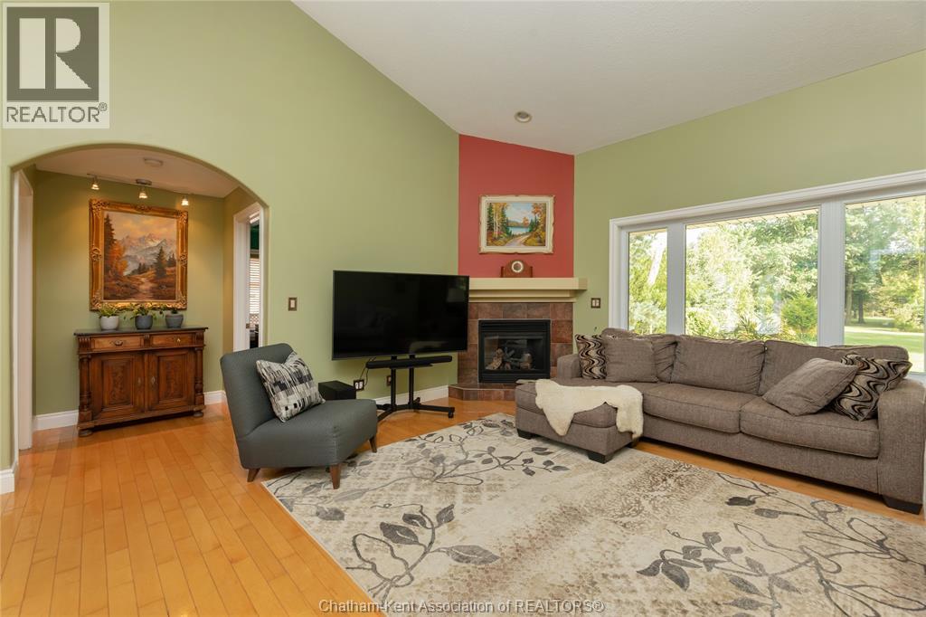 2958 County Rd 20 ..., Harrow, Ontario  N0R 1G0 - Photo 8 - 26022276