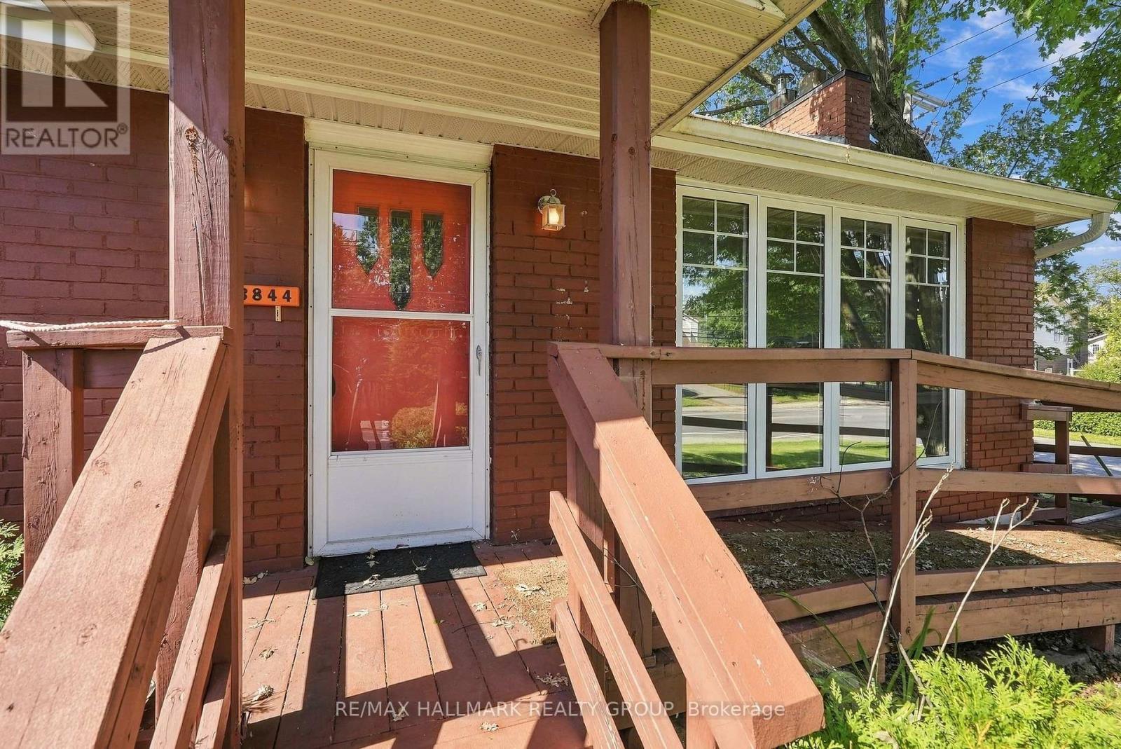 3844 Albion Road, Ottawa, Ontario K1T 1B1 - Photo 2 - X13786682