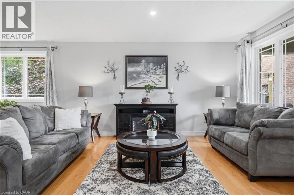 125 Langlaw Drive, Cambridge, Ontario  N1P 1H9 - Photo 4 - 40861855
