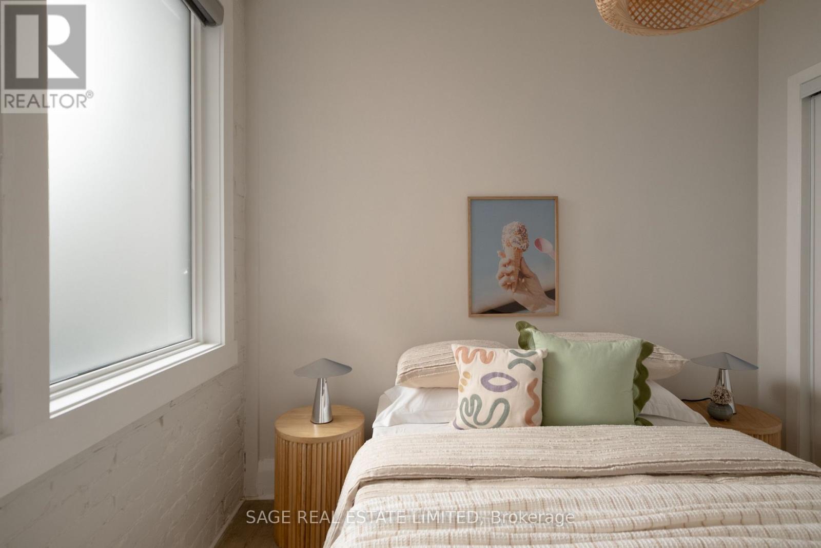 74 Barrington Avenue, Toronto, Ontario  M4C 4Z1 - Photo 20 - E13786558