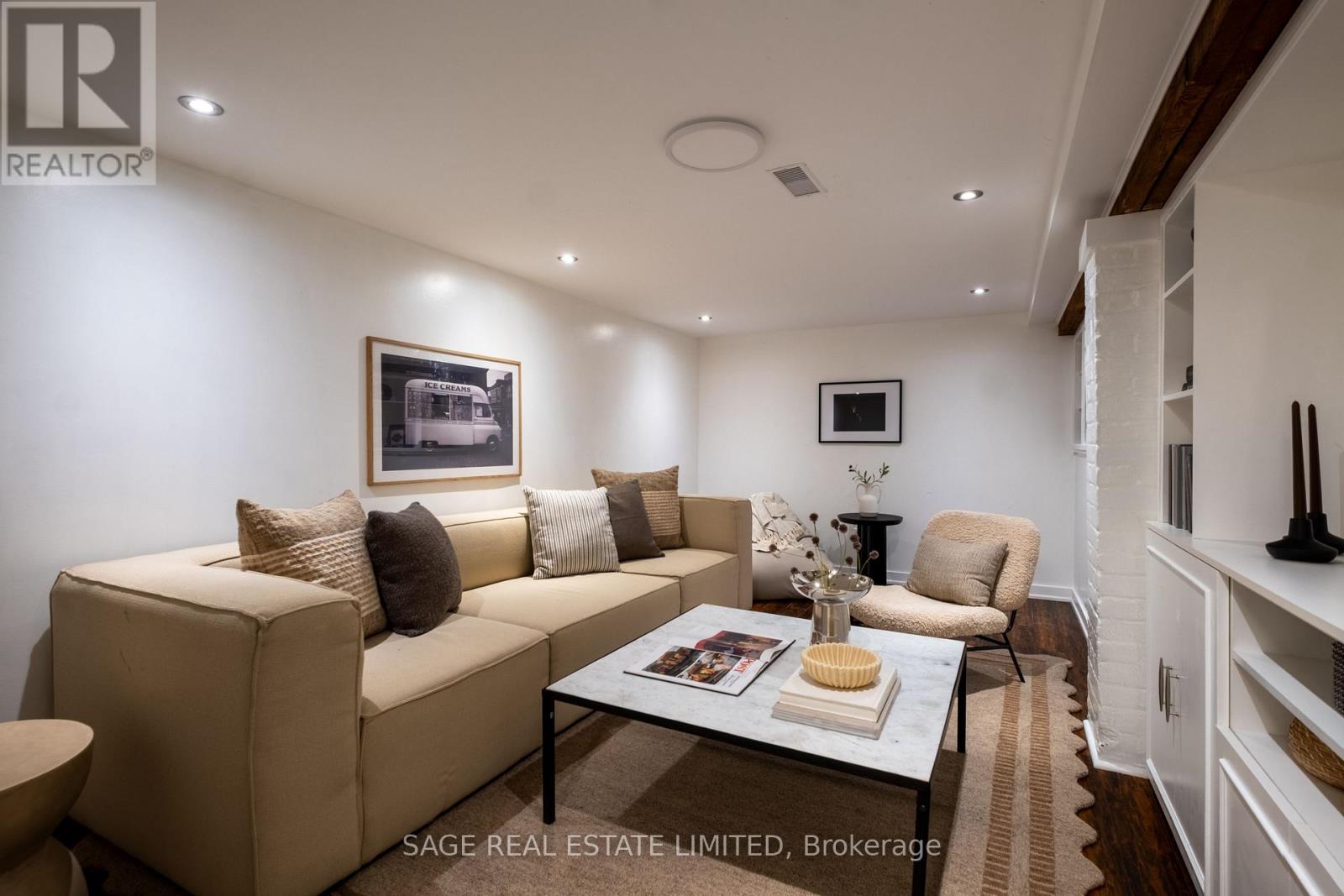 74 Barrington Avenue, Toronto, Ontario  M4C 4Z1 - Photo 38 - E13786558