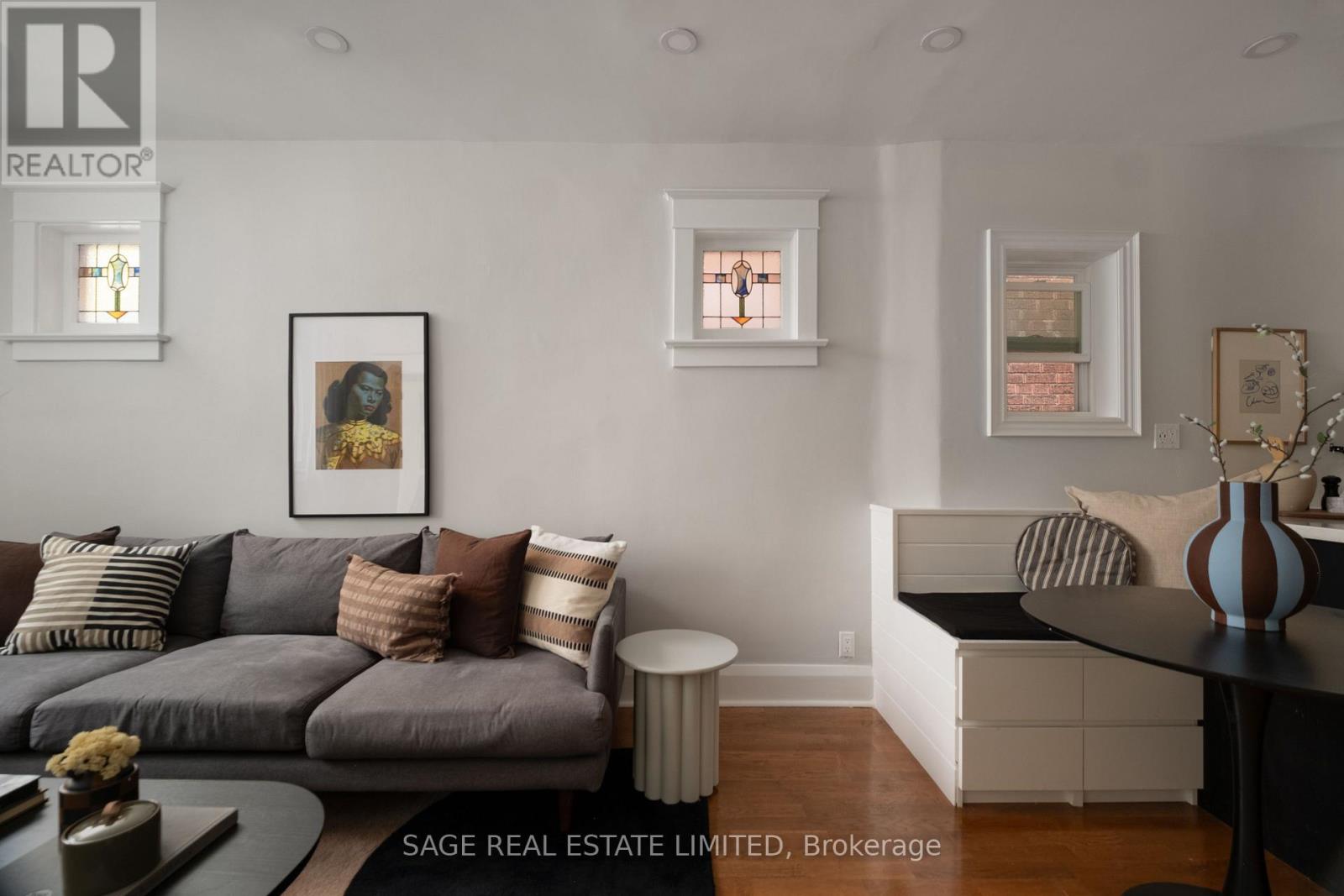 74 Barrington Avenue, Toronto, Ontario  M4C 4Z1 - Photo 4 - E13786558