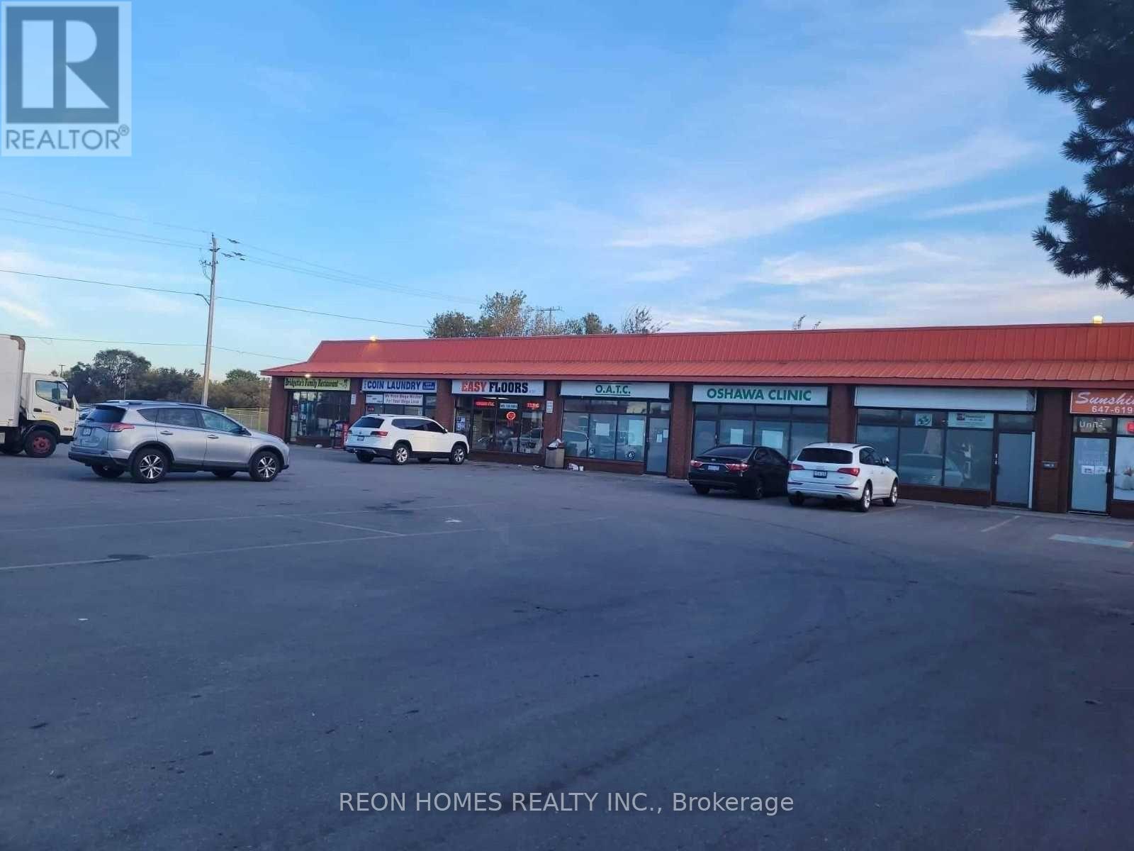 6 - 45 BLOOR STREET E, Oshawa, Ontario